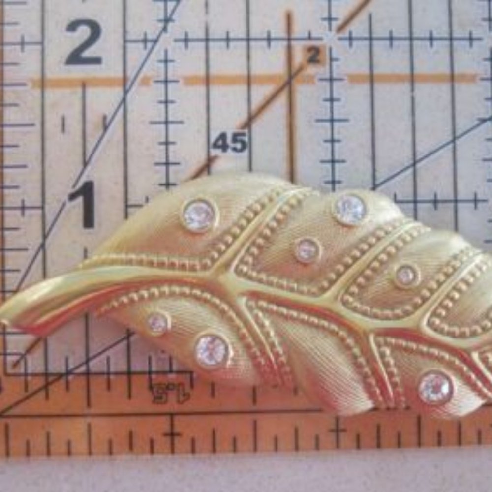 FLASH SALE Swarovski Swan Signed Clear Crystal Leaf Brooch matte gold-tone